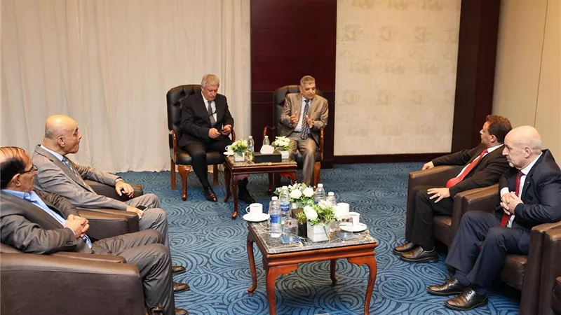 أسامة ربيع يبحث مع وزير النقل الأردني تعزيز التعاون المشترك في الصناعات البحرية