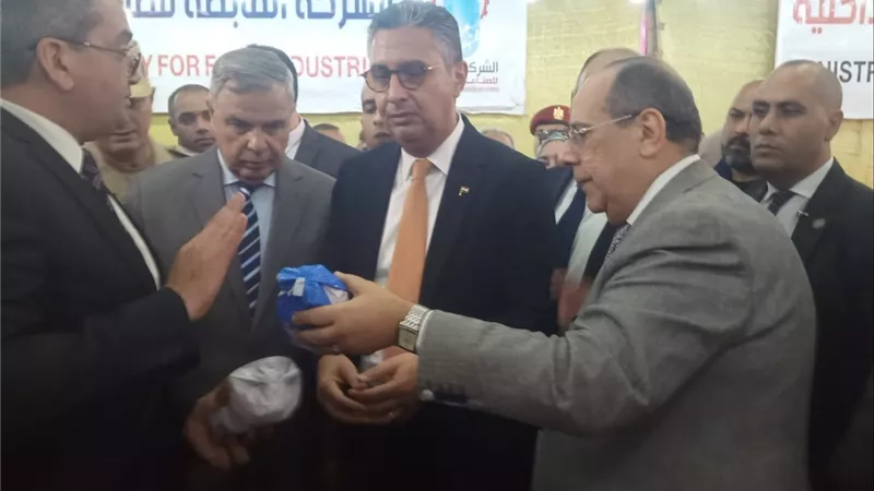بشرى من وزير التموين.. أسعار الدواجن المجمدة اليوم تنخفض 20 جنيهاً