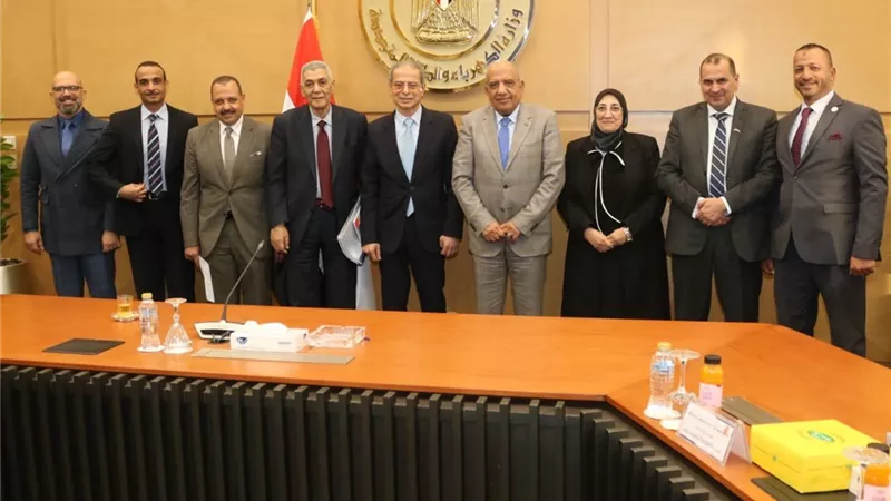 القابضة للكهرباء: الربط المكاني على خرائط المشتركين يصل لـ 32.9 مليون عداد