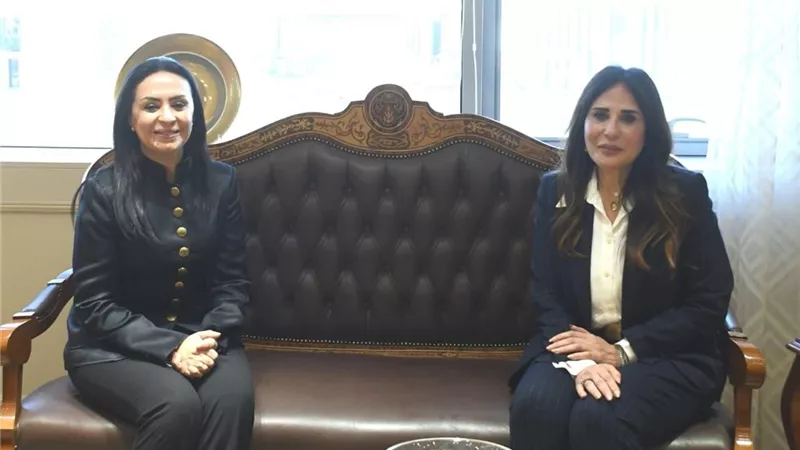 وزيرة التضامن تهنئ وزيرة الإسكان وتناقشان ملفات مشتركة