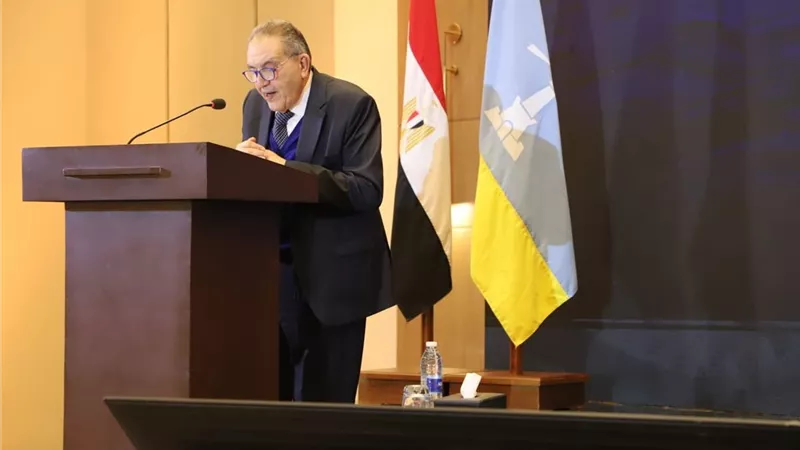 أحمد الوكيل يستعرض رؤية الغرفة لدعم مستقبل التنمية في الإسكندرية