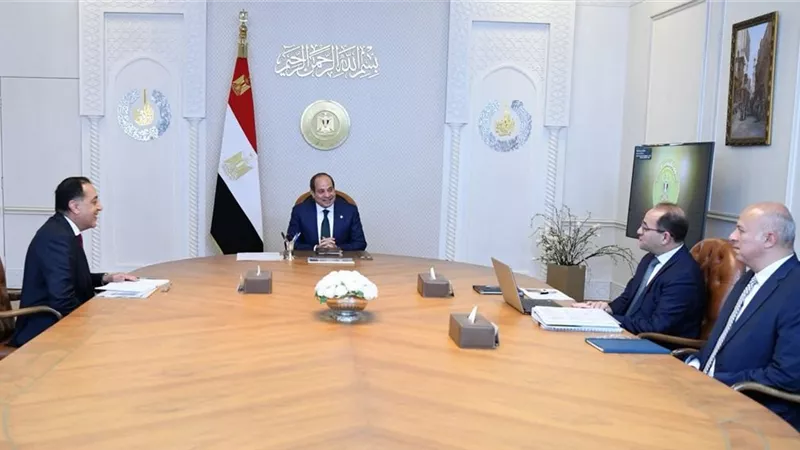 الرئيس السيسي يوجه بإطلاق حزمة دعم نقدي للفئات الأولى بالرعاية قبل رمضان