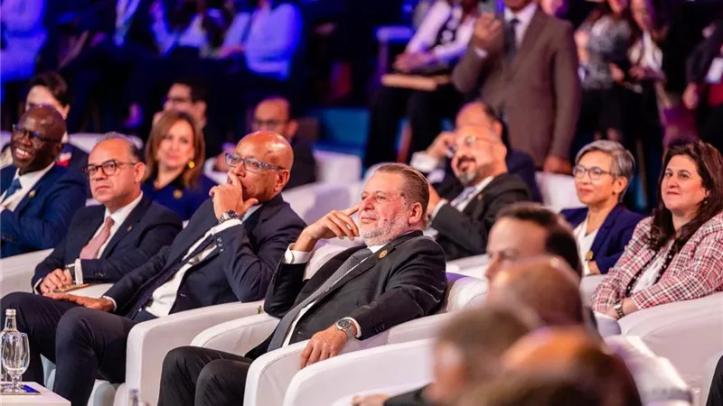 تحالف المركزي وIFC يدفع التمويل الأخضر بقوة.. 220 مليون دولار لدعم التحول المستدام