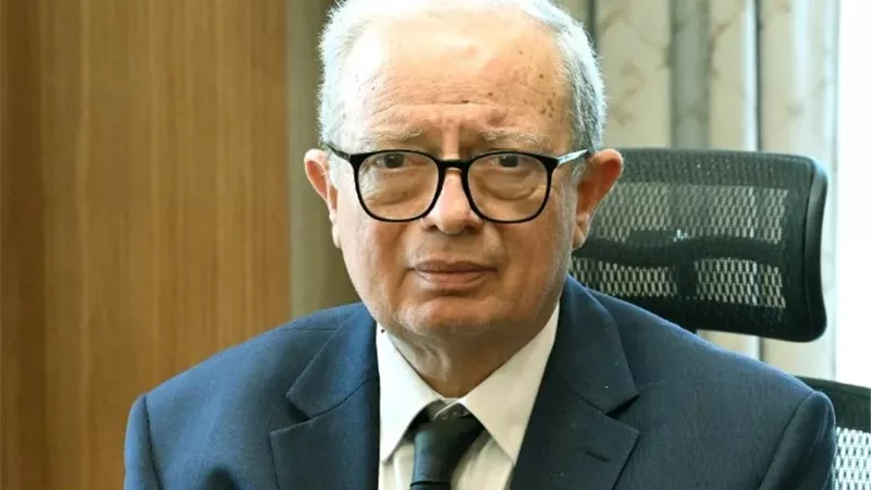 حسين عيسى: البنك التجاري الدولي نموذج نجاح يُدرّس وأحد أعمدة البورصة المصرية