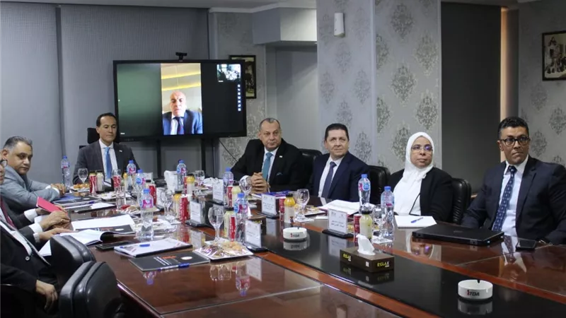 رئيس جهاز تنمية التجارة الداخلية يناقش موازنة 2027 والتحول الرقمي