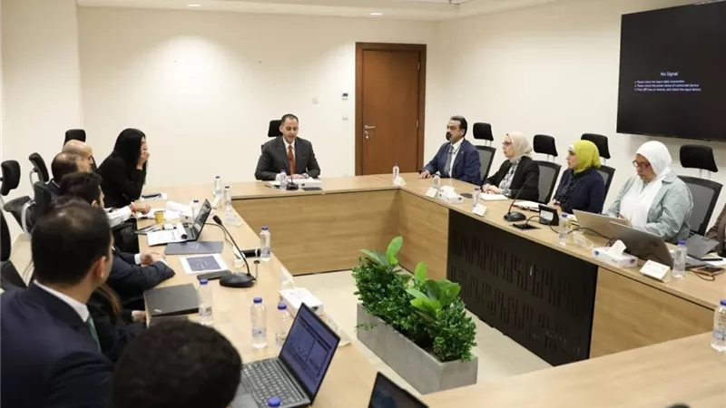 الصحة والصندوق السيادي يبحثان رقمنة المستشفيات وفتح آفاق الاستثمار في القطاع الصحي