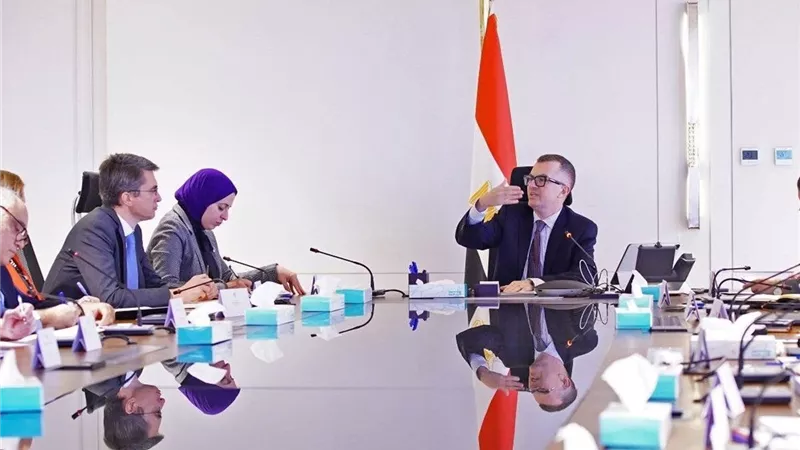 وزير التخطيط يبحث مع البنك الدولي تعزيز الشراكة الاستراتيجية لدعم خطط التنمية