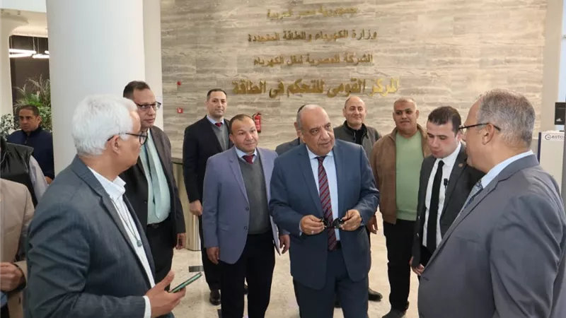وزير الكهرباء يشدد على دور مراكز التحكم في تأمين الشبكة القومية