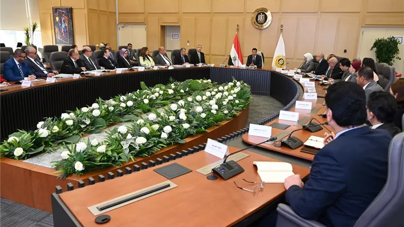 وزير الصناعة يترأس مجلس إدارة مركز تحديث الصناعة لإطلاق مرحلة جديدة ترتكز على الابتكار والاستدامة