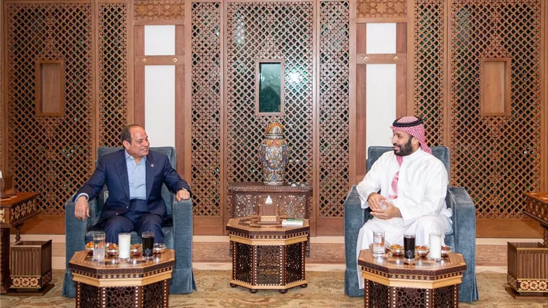 السيسي ومحمد بن سلمان يبحثان بجدة تنفيذ خطة الرئيس ترامب للسلام