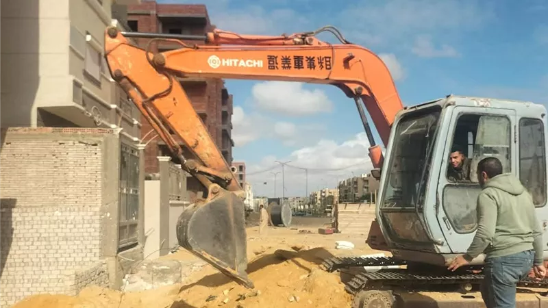 رئيس جهاز 6 أكتوبر يتابع أعمال الكهرباء بالحى التاسع ومنطقة بيت الوطن