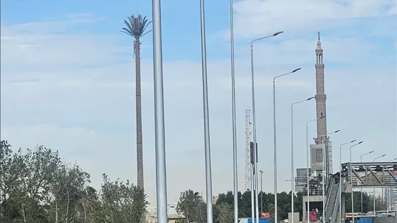 أحدث نظم الإضاءة الموفرة.. رفع كفاءة إنارة الطريق الأوسطي والمحاور الرئيسية بـ6 أكتوبر