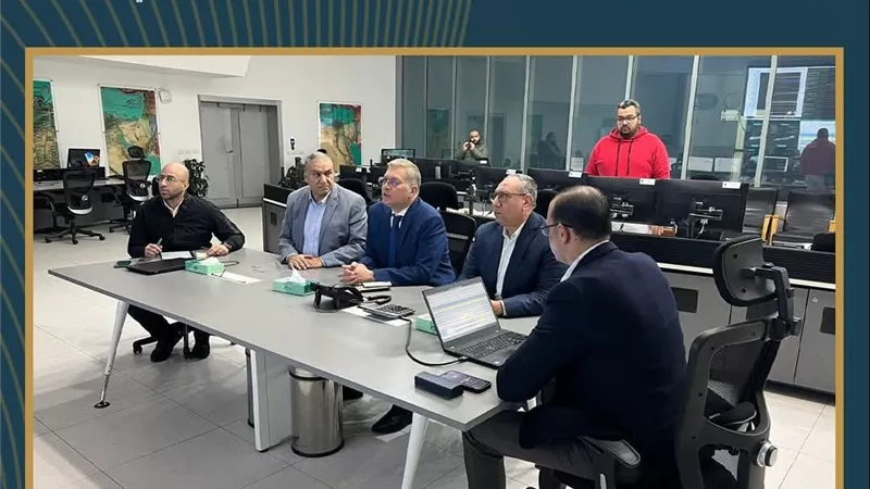 وزير البترول يتفقد مركز التحكم بالشبكة القومية للغاز الطبيعي.. جاهزية كاملة وسيناريوهات استباقية لتأمين الإمدادات