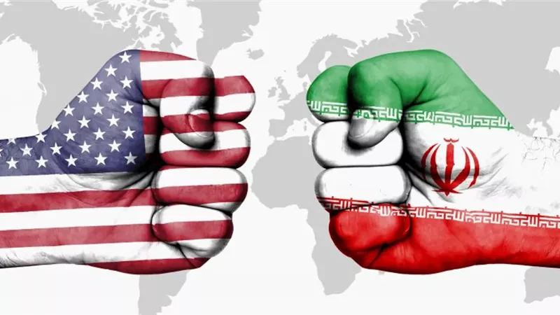 «بلومبرج إيكونوميكس»: حرب إيران تهدد الاقتصاد العالمي.. نمو يتباطأ وتضخم يتصاعد وفجوة تتجاوز تريليون دولار