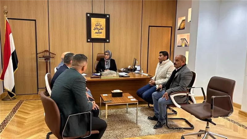 البدء في تنفيذ أعمال الزراعة بعدد من الطرق والمحاور الرئيسية بالعاصمة الجديدة 