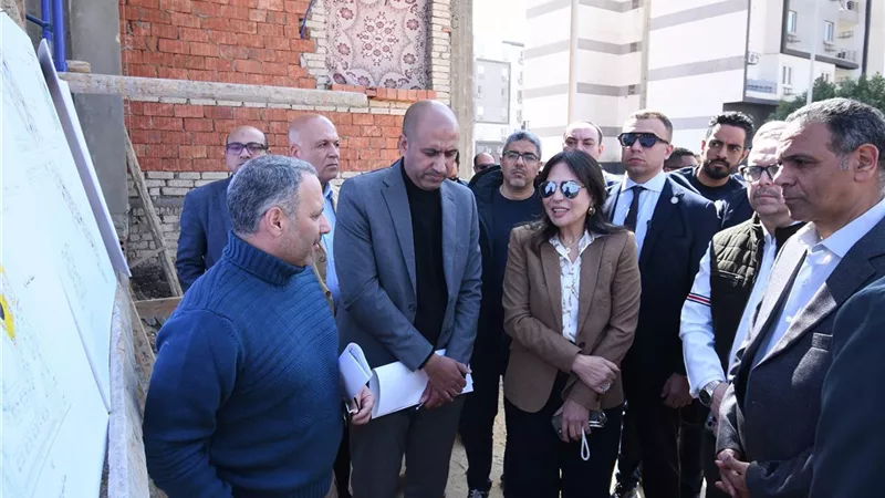وزيرة الإسكان تتفقد مشروع سكن مصر بمدينة الشروق