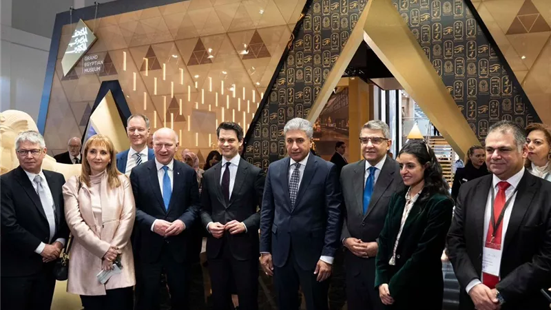 عمدة برلين يطلب زيارة 