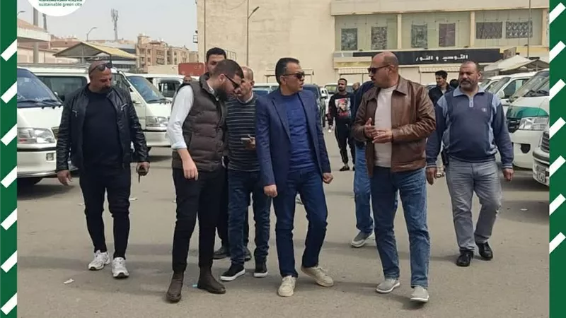 لن نتهاون مع أي تجاوزات.. رئيس جهاز 6 أكتوبر يتابع الالتزام بتعريفة السرفيس