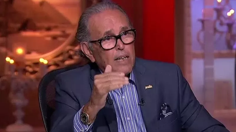 خبير اقتصادي: قرار رفع أسعار الوقود 