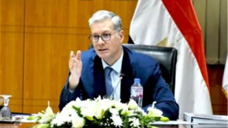 وزير البترول يعتمد الموازنة الاستثمارية لشركة جنوب الوادي ويستعرض نتائج المسح أمام المستثمرين