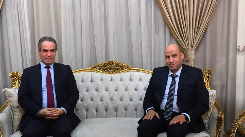 وزير العمل يستقبل رئيس الهيئة الوطنية للإعلام لترتيب أوضاع المذيعين الأجانب