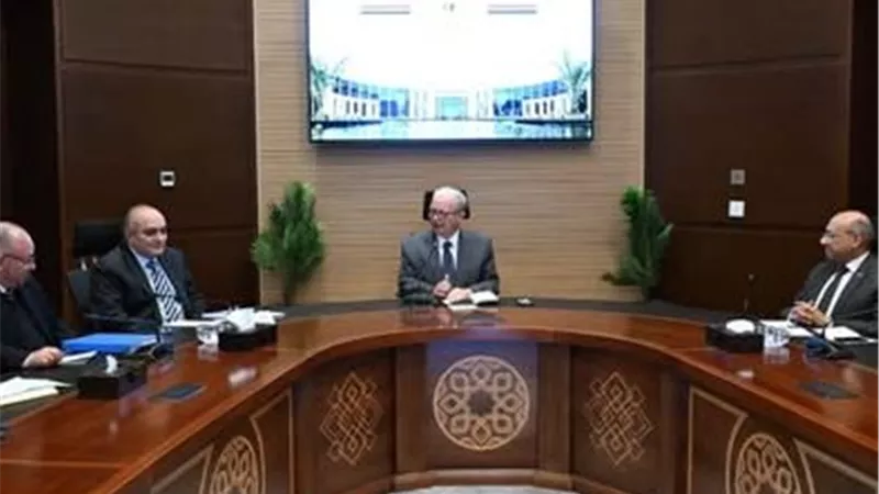 نائب رئيس الوزراء يتابع خطوات التحول لـ 