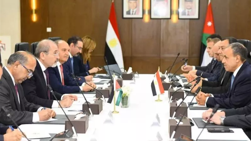 مصر والأردن تدينان الاعتداءات الإيرانية وتؤكدان: سيادة الدول العربية 