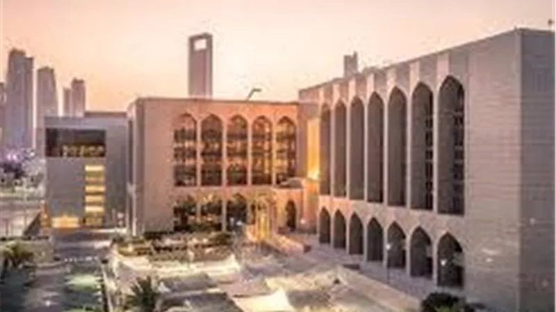 الإمارات تثبت سعر الفائدة عند 3.65% تماشيا مع قرار الفيدرالي الأمريكي