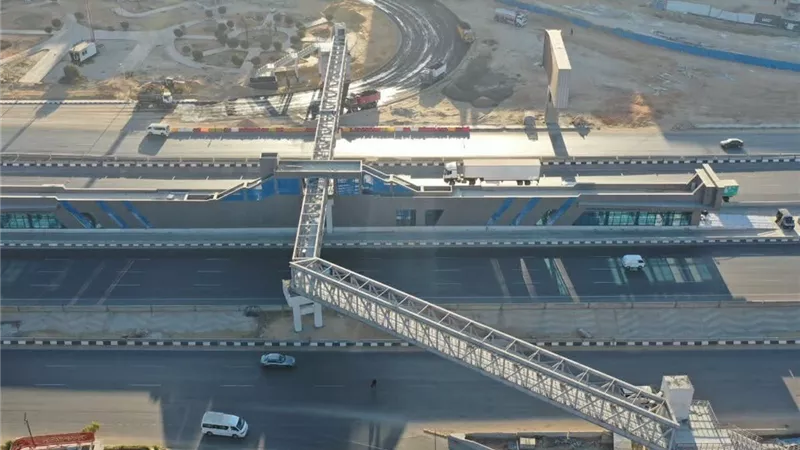 النقل بتعيد على المصريين.. دخول محطة المشير طنطاوي بمشروع الاتوبيس الترددي BRT الخدمة بدءاً من اليوم  الجمعة 