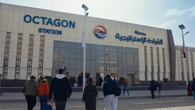 النقل تشارك في نقل المواطنين وطلبة الأكاديمية العسكرية من العاصمة الجديدة خلال عيد الفطر 
