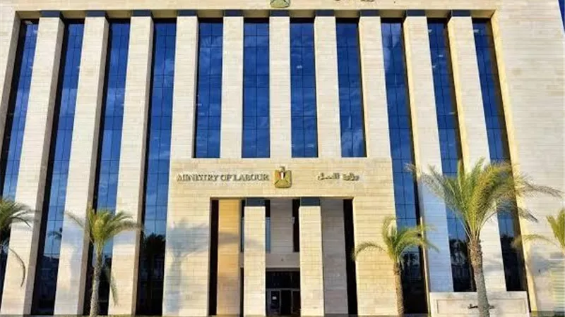 وزارة العمل تكثف حملاتها الميدانية والرقابية في المحافظات خلال ثالث أيام العيد