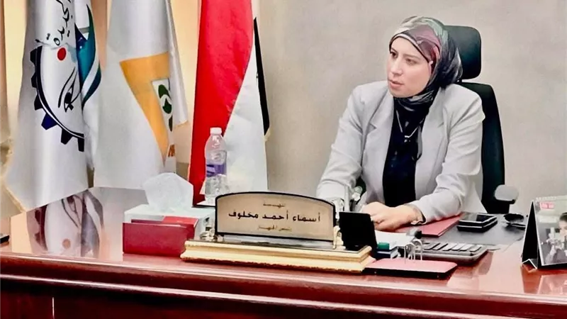رئيس جهاز السويس الجديدة تتابع تشغيل محطات المرافق بالمدينة