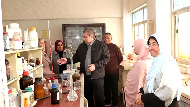 رئيس 