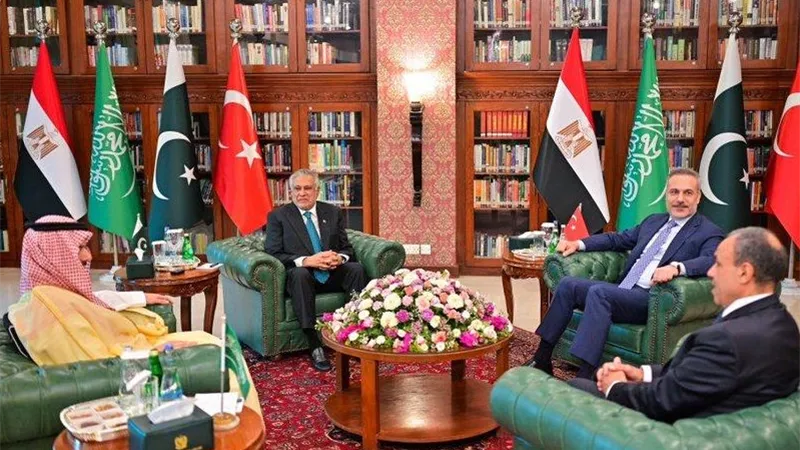 وزراء خارجية مصر والسعودية وتركيا وباكستان يبحثون سبل خفض التصعيد في المنطقة