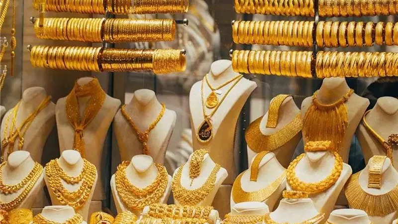 رئيس شعبة الذهب: اضطرابات الأسواق العالمية وراء تراجع الأسعار.. وارتفاعات محتملة مع أي تهدئة