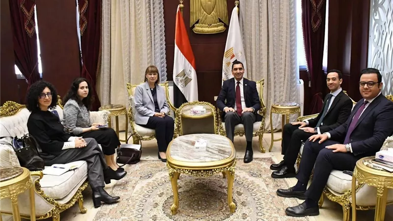وزير الشباب والرياضة يبحث مع ممثل الأمم المتحدة في مصر تعزيز التعاون المشترك وتمكين الشباب