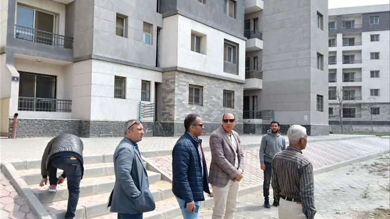 رئيس جهاز تنمية مدينة العبور يتفقد الموقف التنفيذي لمشروع «روضة العبور» 
