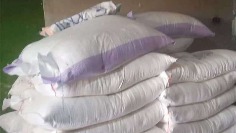 مديرية التموين بالقليوبية تضبط طن دقيق سياحي مجهول المصدر