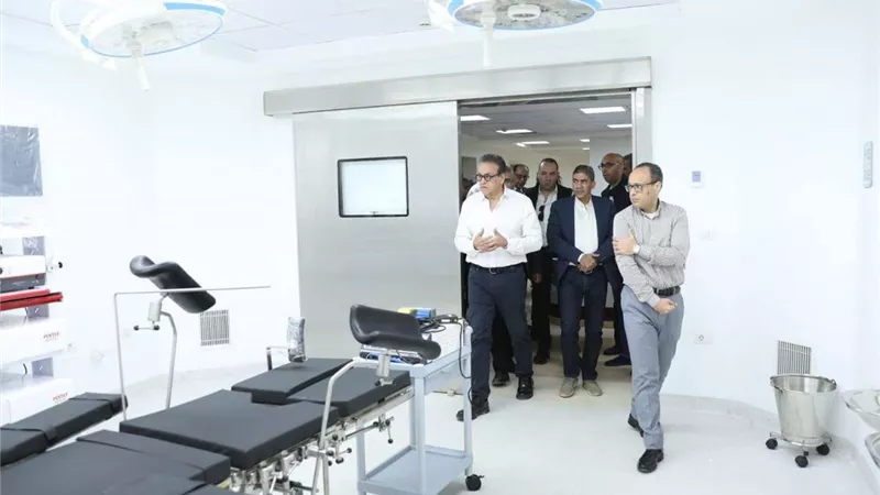 وزير الصحة يتفقد المبنى الجديد بمستشفى صدر العباسية ويوجه بسرعة تجهيزه تمهيداً لافتتاحه خلال أيام
