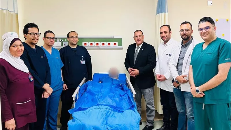 هيئة الرعاية الصحية تعلن نجاح جراحة معقدة لإنقاذ حياة مريض حرجة