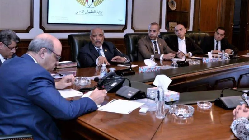 النواب يناقشون تحسين الخدمات وتطوير المطارات مع وزارة الطيران المدني