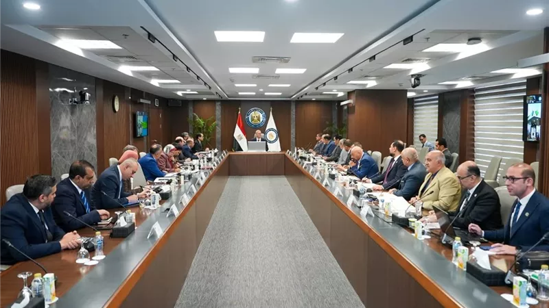 رئيس كارجاس: تحويل 30 ألف سيارة للعمل بالغاز الطبيعي خلال 2025 بنمو 61%