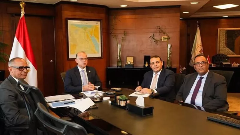 وزير الاستثمار يبحث مع نظيرته الصربية تعزيز التعاون الاقتصادي وترتيبات المشاركة في 