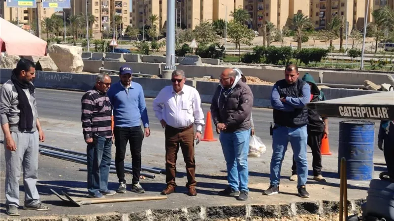رئيس جهاز حدائق أكتوبر يوجه بسرعة إنهاء أعمال الطريق الأوسطي وفتحه أمام الحركة المرورية