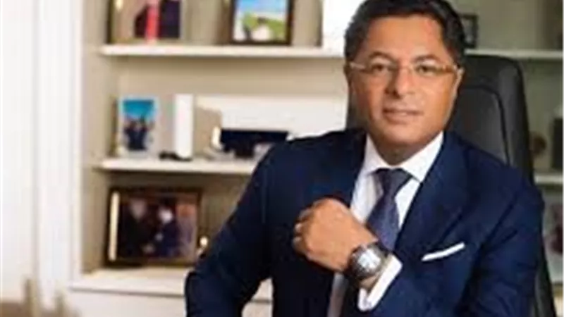 خالد أبو بكر يشكر الحكومة بعد إعفاء التصرفات العقارية بين الأقارب