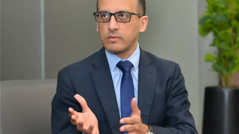 الحكومة تتسارع لمراجعة قانون الإدارة المحلية والتصالح بالبناء واستقرار النقد