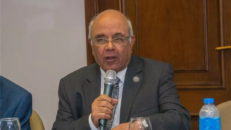 محمد الفيومي: 66.3 مليار جنيه استثمارات 12 منطقة استثمارية في 6 محافظات