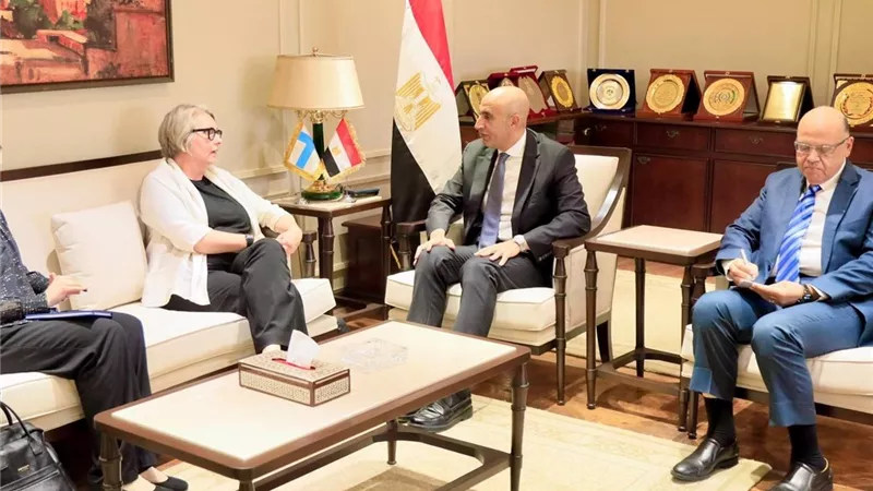 وزير التعليم يبحث مع سفيرة فنلندا تطوير التعليم الفني والاستفادة من التجربة الفنلندية
