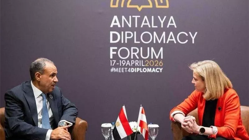 وزير الخارجية يبحث مع نظيرته النمساوية تعزيز التعاون الاقتصادي وتطورات الأوضاع الإقليمية