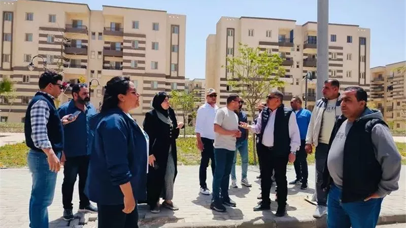 رئيس جهاز حدائق أكتوبر يجري جولة تفقدية موسعة لتعزيز التنمية ورفع كفاءة الخدمات بالمدينة